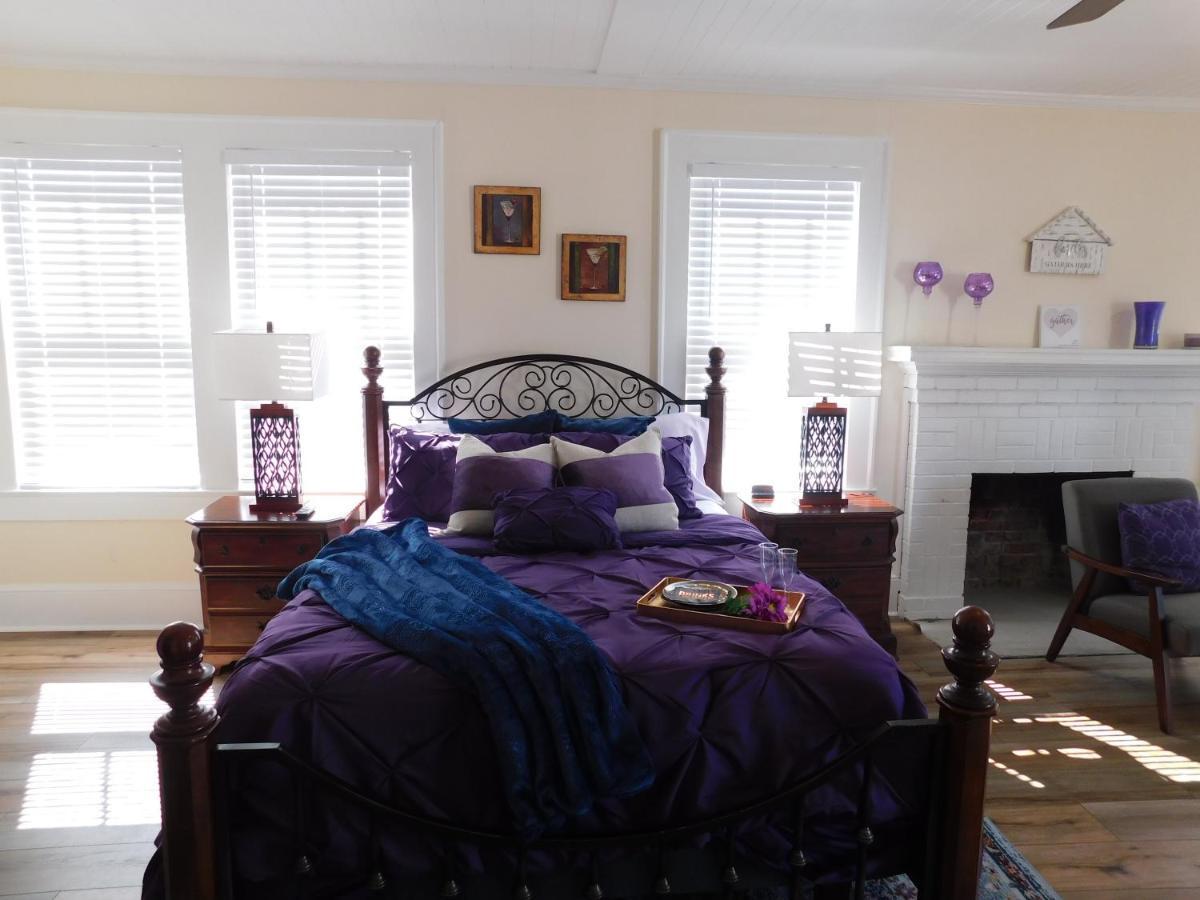 Lawrence Village Bed And Breakfast Swainsboro Exterior photo